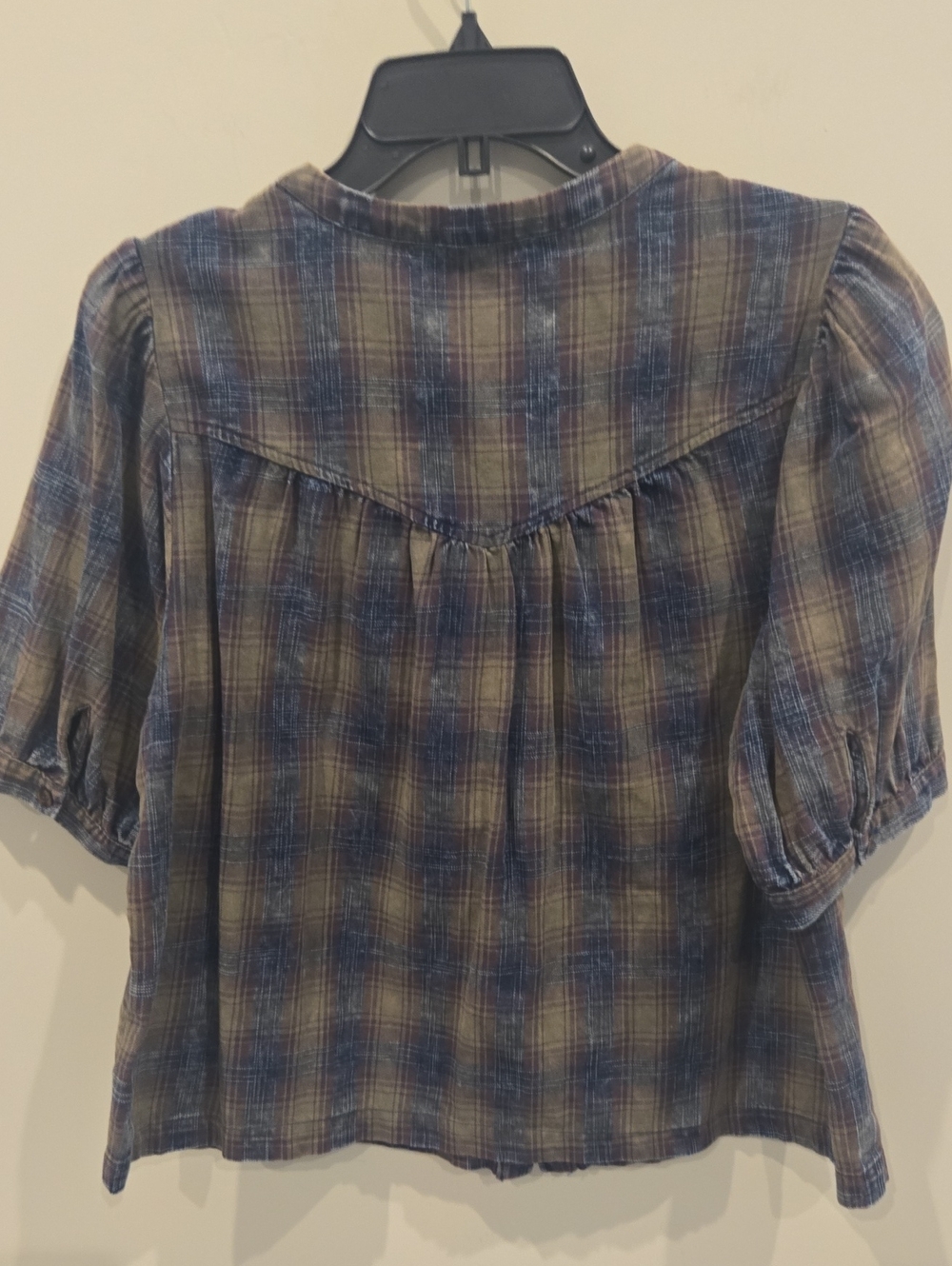 Evereve Olive & Blue Plaid Button-Front Women's Top Size Medium. - Picture 3 of 3